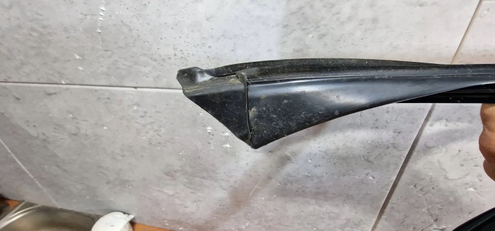 MOULURE JOINT D'ÉTANCHÉITÉ PORTES GAUCHE AVANT BMW G30 F90 21R 16444510 7390114-11