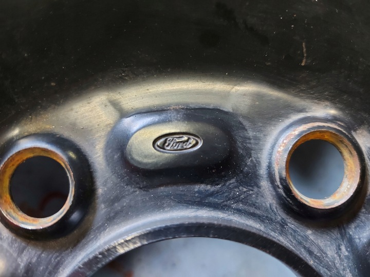 FOCUS MONDEO FIESTA KOLO RÉGLAGE 125/90/16 98M 5X108 ET25 DM5C-BA 2160848
