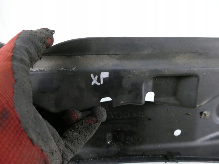 GUIDE D'AIR JAGUAR XF CX23-8102A