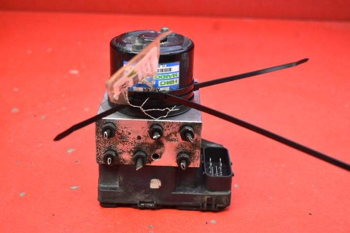 POMPE ABS 58900-26050 HYUNDAI SANTA FE 1 I SM 2.4 16V 146 KM 00-04