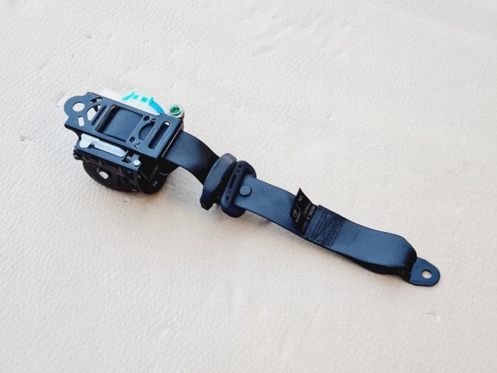 TOYOTA YARIS IV 2020-2026 CEINTURE DE SÉCURITÉ GAUCHE ARRIÈRE ORIGINAL 73370-K0011
