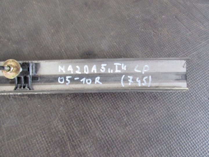 MOULURE TOITS GAUCHE MAZDA 5 I 05-10 R.