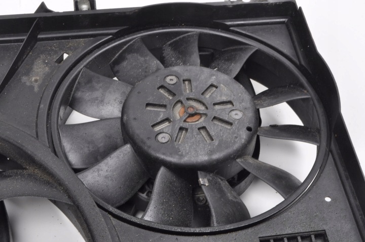 LAND ROVER DISCOVERY L462 3.0 SDV6 VENTILATEUR RADIATEUR EAU HPLA-8C607-BE