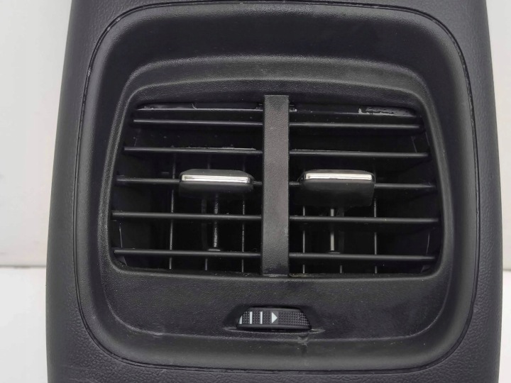 FORD KUGA III 2022 GRILLE CONDUIT D'AIR CONSOLES CENTRALE LV4BS045B72