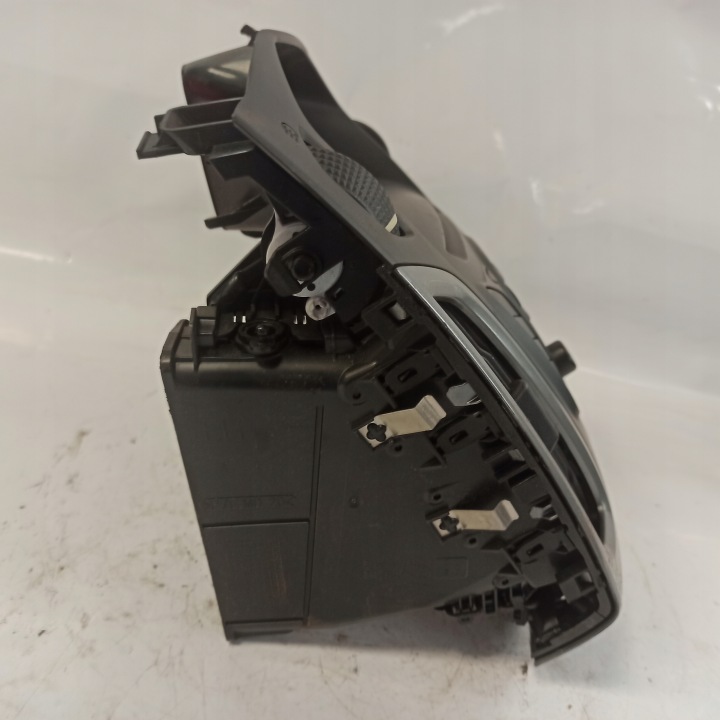 FORD FOCUS III PANNEAU COMMANDE RADIO CONDUIT AM5T-18K811-AC