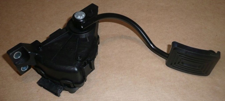 PÉDALE GAZ R MASTER II