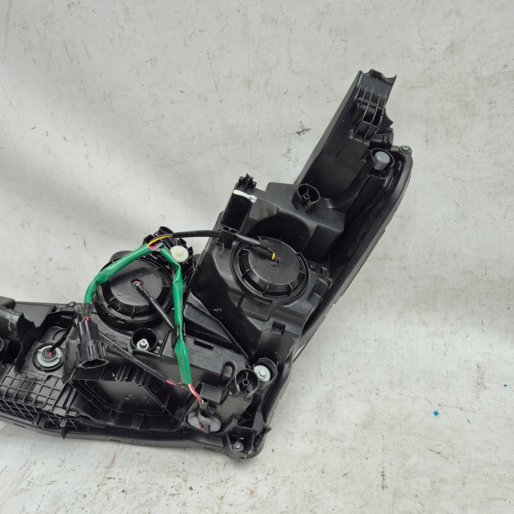 NISSAN LEAF II 2 17- PHARE DROITE AVANT AVANT LENTILLE LED 260105SH0A