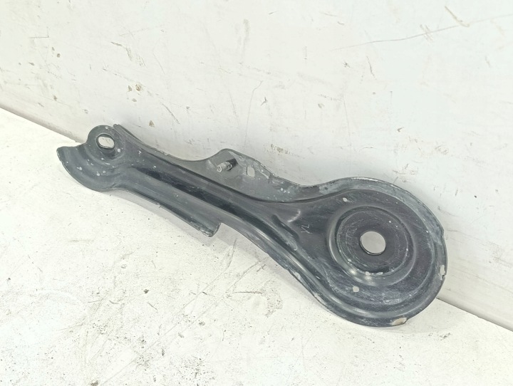 AUTRE PIÈCE SUSPENSIONS GAUCHE CÔTÉ TOYOTA SIENNA XL40 IV
