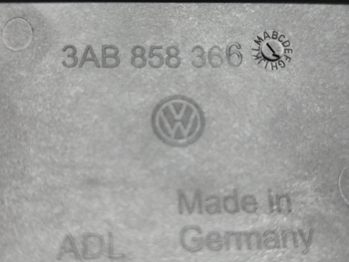 PROTECTION TABLEAU DE BORD VW PASSAT B7 (362) 3AB858366 1.6L DIESEL 77KW 2011