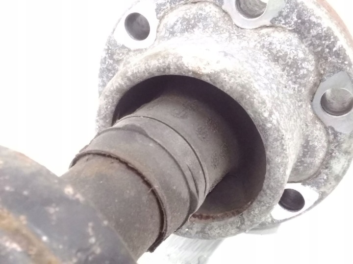 ARBRE DE TRANSMISSION ENSEMBLE MILIEU PORSCHE CAYENNE (9Y0 9Y3) 4M0521101BC
