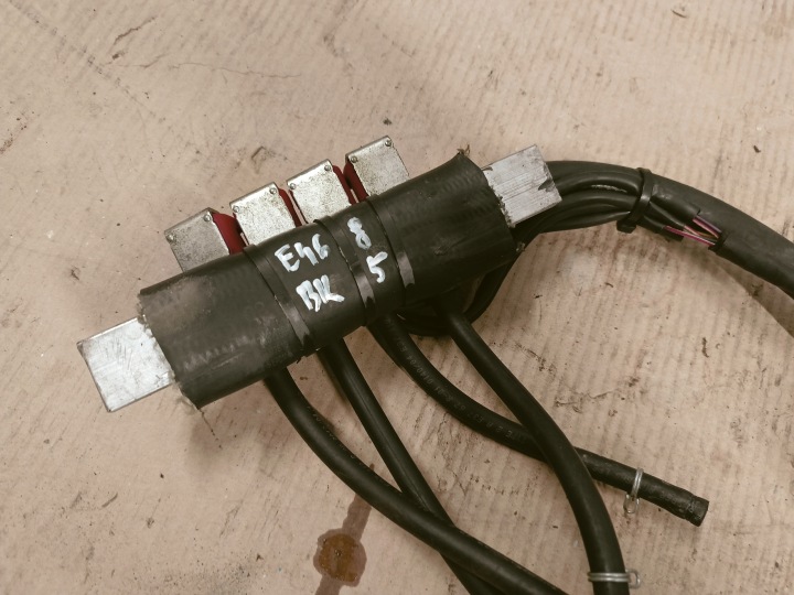 MOULURE INJECTION GAZ E46 1.9