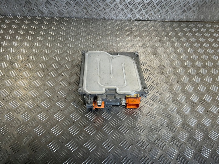 INWERTER/PRZETWORNICA TENSION MERCEDES-BENZ EQB A0009002650