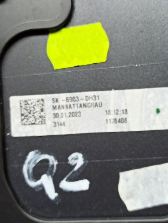 AUDI Q2 PROTECTION MONTANTS 81A853377A