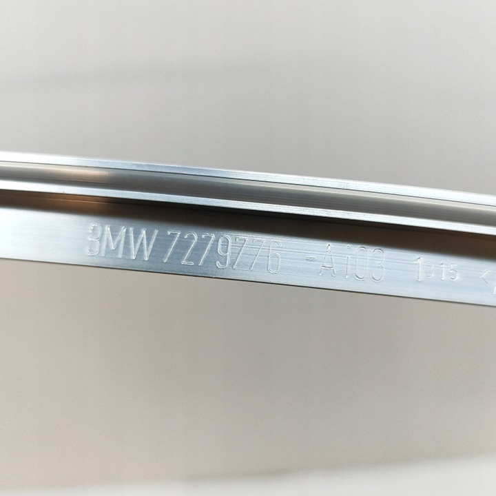 BMW 4 F32 F33 2015 MOULURE PARE-BRISE AVANT