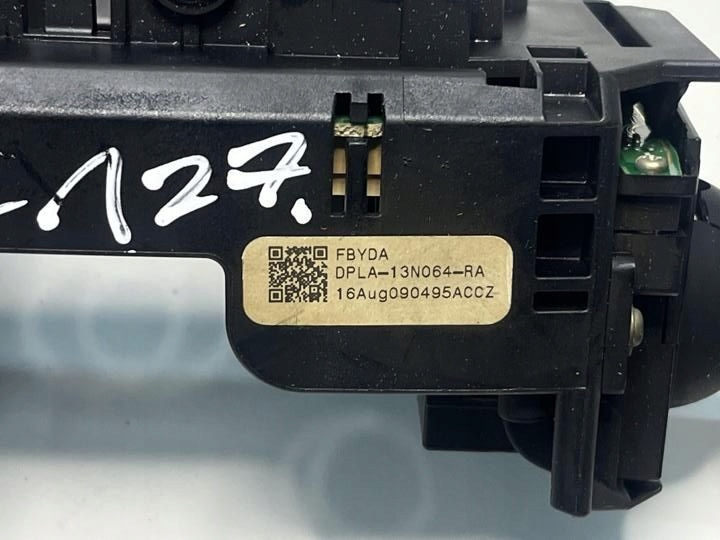 COMMUTATEUR CLIGNOTANTS FEUX DROGOWYCH/MIJANIA LAND ROVER RANGE ROV
