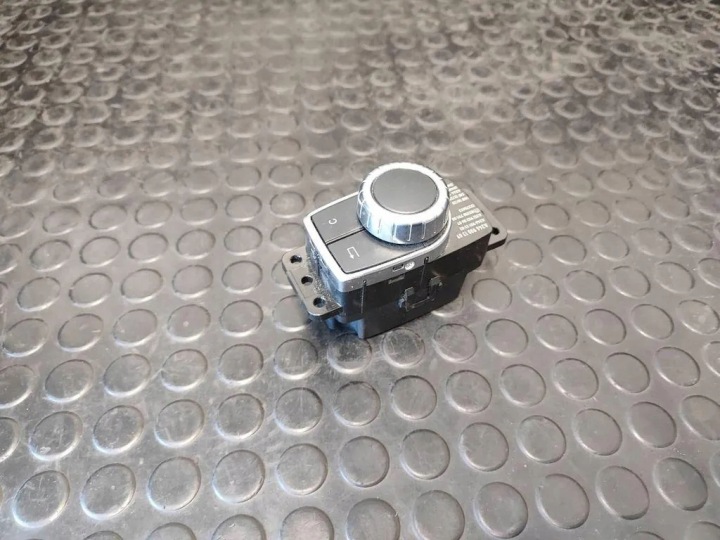 POIGNÉE ROTATIVE COMMANDE NAVIGATION MERCEDES-BENZ CLA COUPÉ (C117) A2469001309