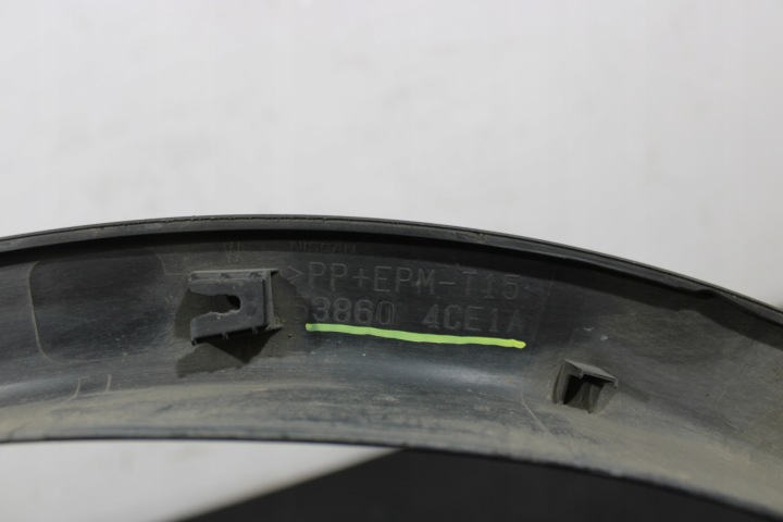 REVÊTEMENT MOULURE GARDE-BOUE DROIT AVANT 63860-4CE1A NISSAN X-TRAIL T32 1,6 DCI