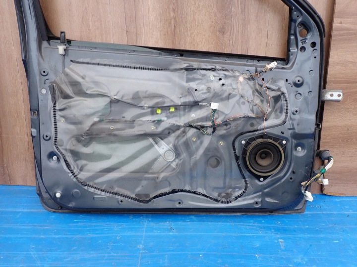 TOYOTA YARIS I 99- FR 3D PORTES GAUCHE 8S5