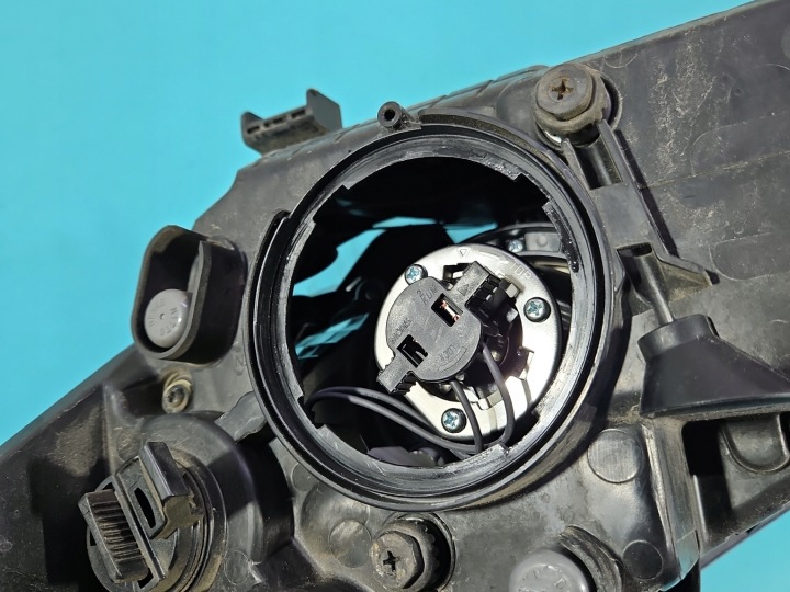 PROJECTEUR DROIT PHARE AVANT KIA CEED II 12-18 EUROPE 92102-A2220