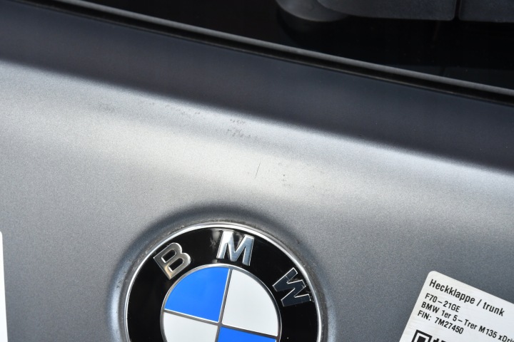 COUVERCLES DE COFFRE ARRIÈRE ARRIÈRE BMW 1 F70 COULEUR C5A FROZEN PURE GREY