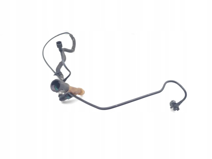 VOLVO V40 FIL TUYAU RADIATEUR T3 ESSENCE 112KW (152 HP) 31338581 2016