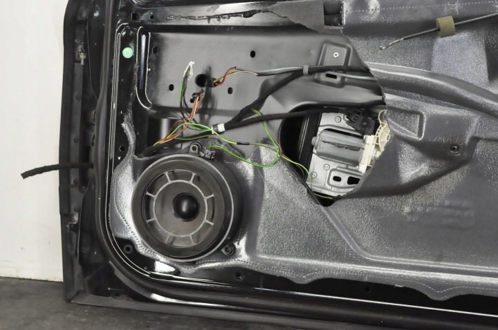 MERCEDES W203 PORTES DROIT AVANT