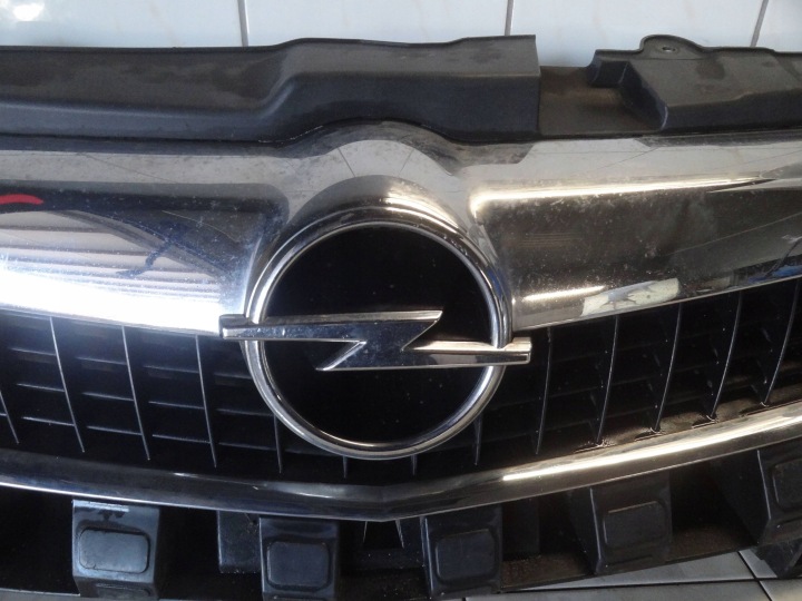 OPEL VECTRA C 2005 LIFT GRILLE CALANDRE RADIATEUR PARE-CHOCS AVANT