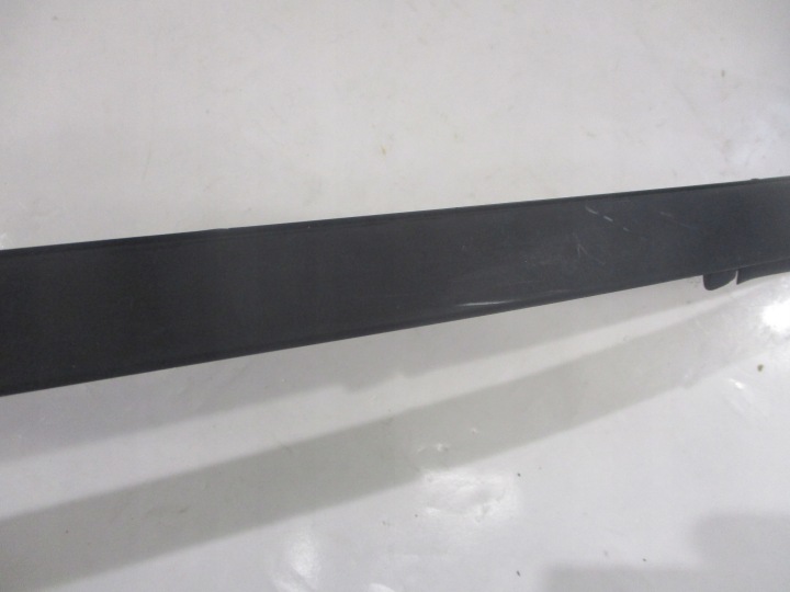 MOULURE PARE-BRISE AVANT AVANT DROITE DROIT CITROEN C-CROSSER 7403A102