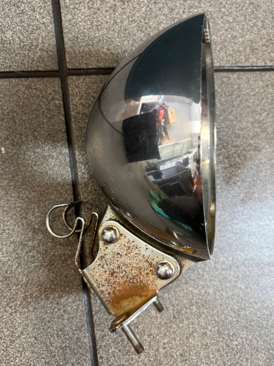 HONDA VF 700 C CHÂSSIS PHARES FIXATION