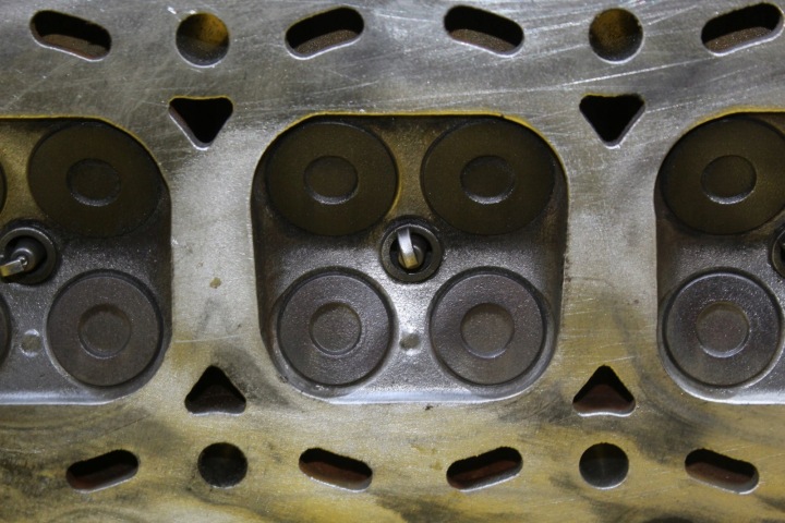 CULASSE MOTEUR YARIS 1.0 B VVTI 1SP52R