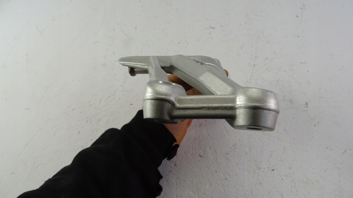 N79 DUCATI MTS 1200 950 1260 MUTISTRADA SET FIXATION PODNOZKA 82432631A