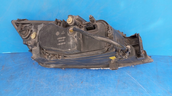 PHARE GAUCHE AVANT EUROPE XÉNON FORD MONDEO MK3 III 1S71-13006-CK