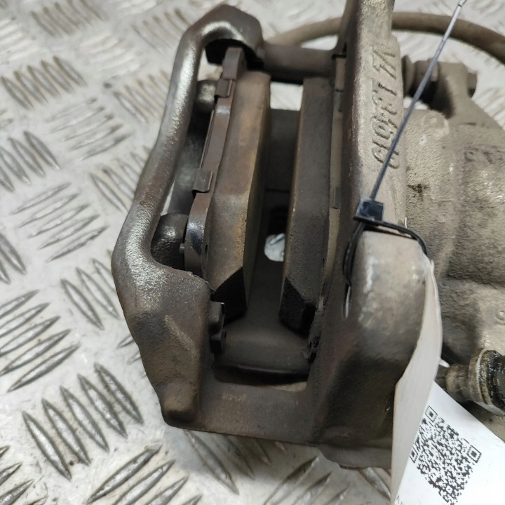 TOYOTA COROLLA E210 E21 2023 GAUCHE CÔTÉ ÉTRIER DE FREIN DE FREIN AVANT