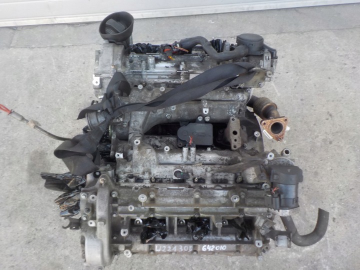 MERCEDES W221 3.0 CDI MOTEUR POTEAU 642.010 642010 642 010