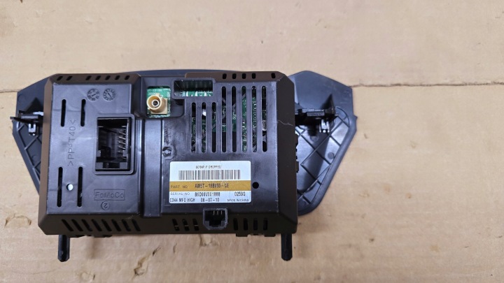 FORD C-MAX MK2 10-15 ANNÉE KUGA II 12-16 R. MONITEUR RADIO GRAND COLORÉ