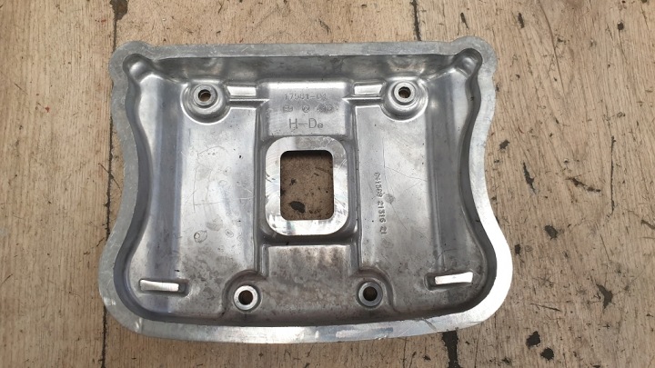 COUVERCLE CULASSES ROCKER COFFRE HARLEY DAVIDSON SPORTSTER 17581-04