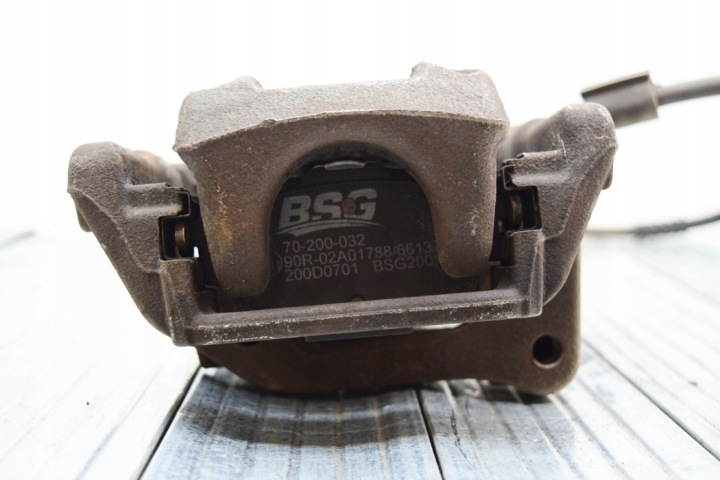 ÉTRIER DE FREIN DE FREIN ARRIÈRE DROIT PEUGEOT 3008 SUV 708857 1.2L GASOLINE 96KW