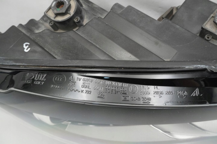 PHARE AVANT DROITE VW TOURAN II 1T1941006G