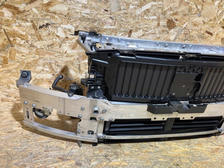 COMPLET PANNEAU AVANT RENFORCEMENT RADIATEURS MERCEDES C CLASSE W206 2.0 D
