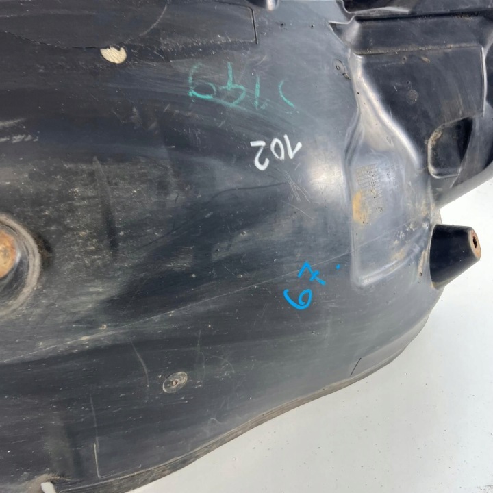 PASSAGE DE ROUE DROIT AVANT DROIT AVANT MERCEDES CLASSE C W204 OE A2046984030