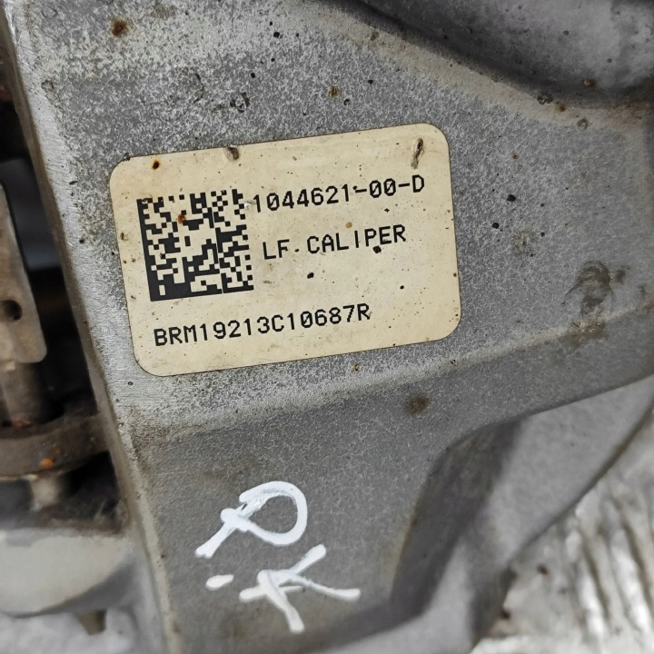 TESLA MODÈLE 3 2019 GAUCHE CÔTÉ ÉTRIER DE FREIN DE FREIN AVANT