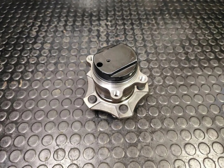 ROULEMENT ARRIÈRE DROIT ROUES NISSAN QASHQAI II (J11, J11_) 43202JG000 2.0L