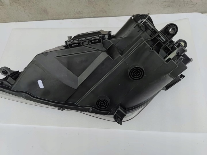 SEAT LEON III 5F LIFT PHARE DROITE AVANT AVANT ORDINAIRE LED NEUF OE 6925