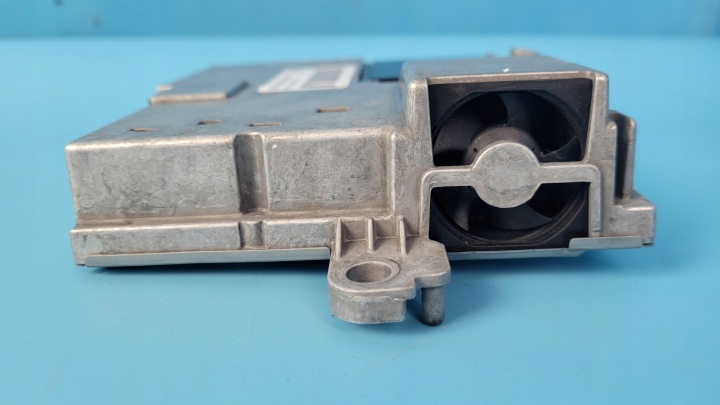 MERCEDES EQE 350+ 23R MODULE TABLEAU DE BORD HUD A2069008420