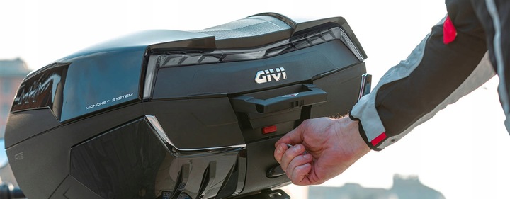 GIVI 2023 ALFORJA CENTRAL PARA MOTOCICLETA V58 TECH MAXIA 5 (58LT) NEGRO 