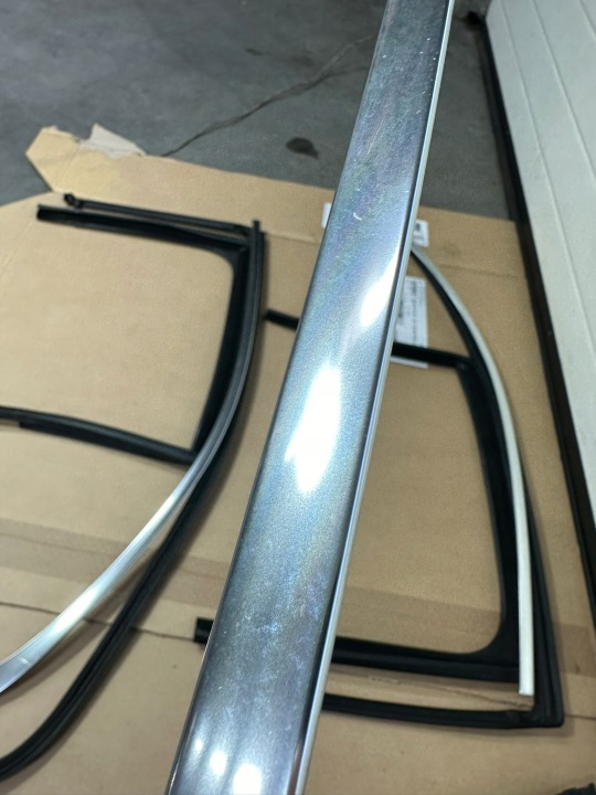 BAGUETTES PORTES SUPÉRIEUR JOINTS D'ÉTANCHÉITÉ PORTES CHROME CHROME MERCEDES W205 BERLINE