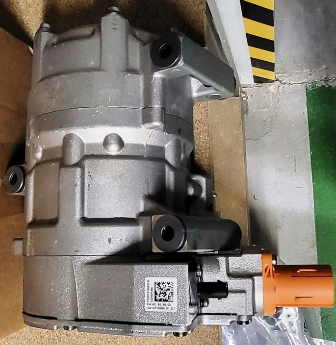 NEUF COMPRESSEUR DE CLIMATISATION CITROEN BERLINGO C4 PEUGEOT 2008 II 9855610380