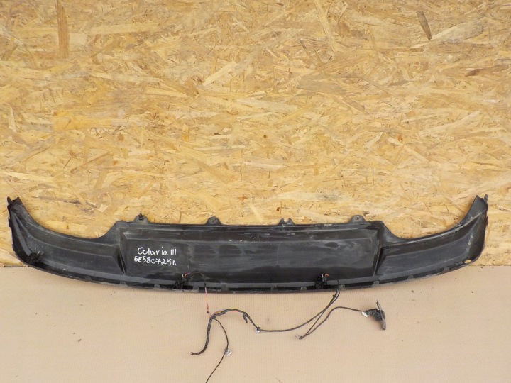 SKODA OCTAVIA III 5E DOUBLURE PARE-CHOCS SPOILER