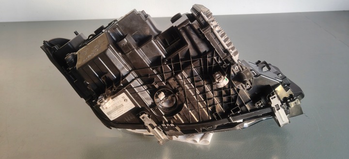 PHARE AVANT BMW 5 G30 G31 COMPLET LED ADAPTIVE 17-20R 8499121 EUROPE
