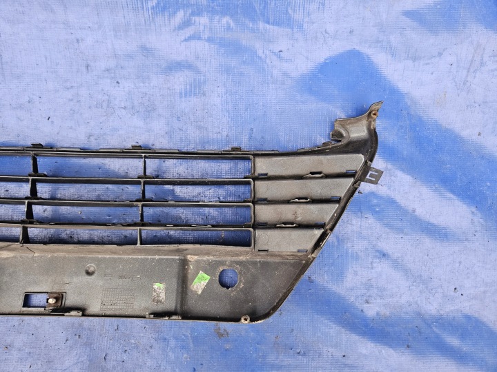 TOYOTA AURIS II 12-15 GRILLE PARE-CHOCS 53102-02040